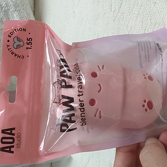 AOA Makeup Blenders, Blender Travel Covers & Mixing Palette - Picture 6 of 9